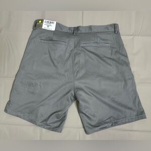 DENNIS UNIFORM Graphite Performance Shorts Men Size 36 Gray